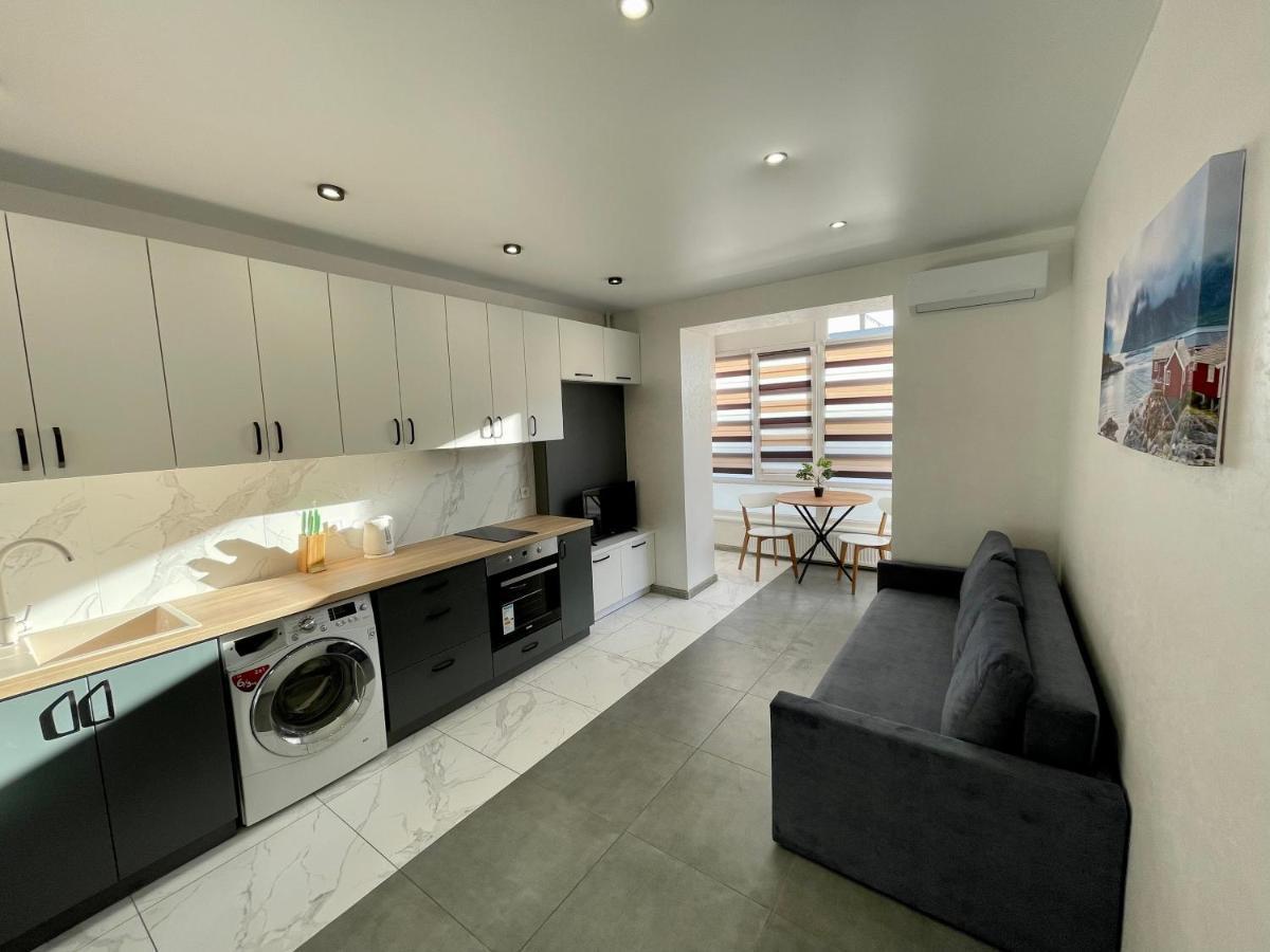 Apartment Premium In Center Ivano-Frankivsk Eksteriør billede