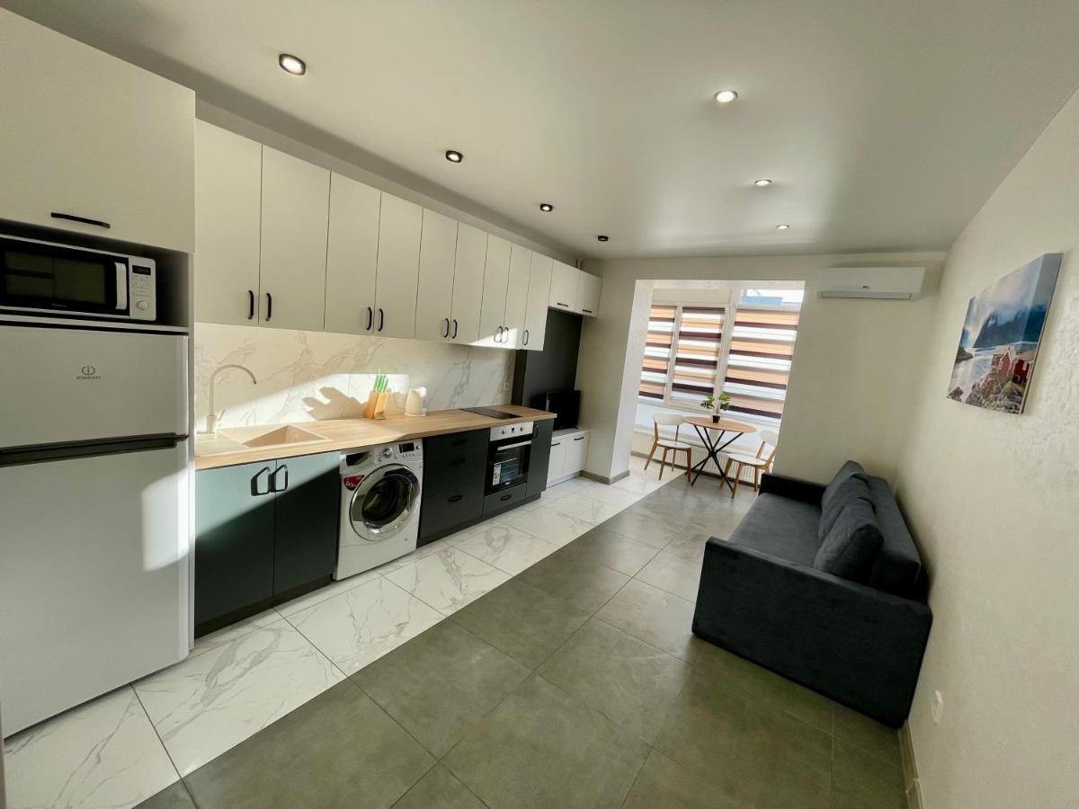 Apartment Premium In Center Ivano-Frankivsk Eksteriør billede